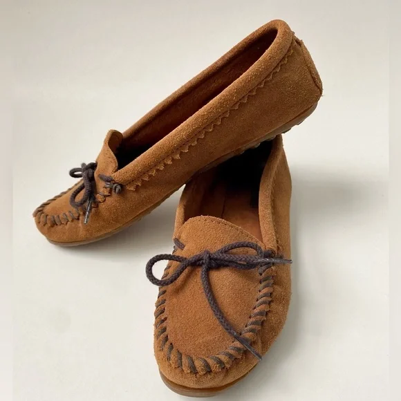 Minnetonka Moccasin Genuine Suede Leather, Size 7 - Picture 10 of 10